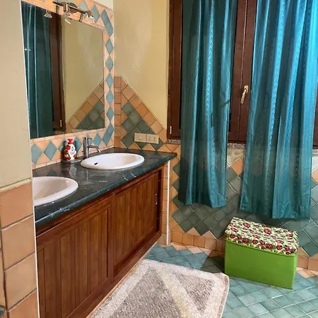 Vakantiehuis La Casa Di Simona Telti